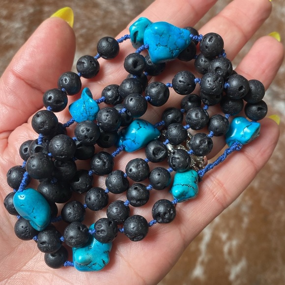Lava and Turquoise beaded Necklace - Picture 5 of 8